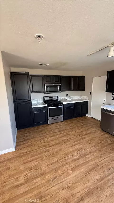 Kitchen - 875 Wilson, Perris, CA 92571 photo 2 of 2