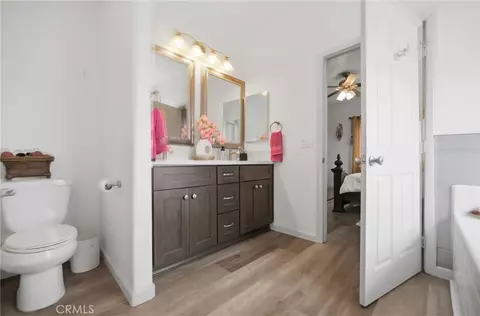 Entry Way - 7180 Solano Rd, Phelan, CA 92371 photo 4 of 4