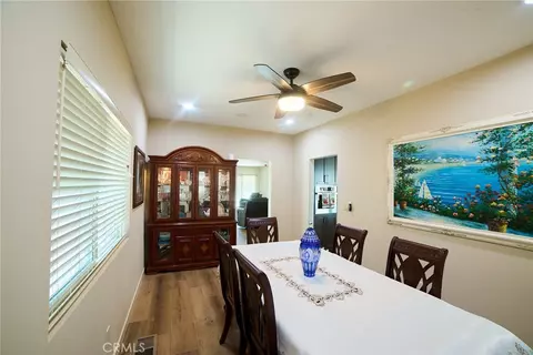 Dining - 4057 Pine, Long Beach, CA 90807 photo 2 of 4
