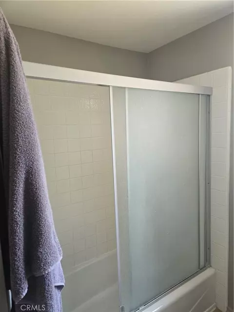 Bath - 4057 Pine, Long Beach, CA 90807 photo 6 of 7