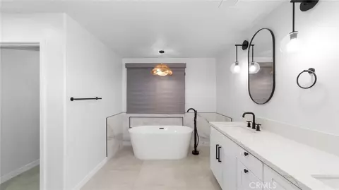 Bath - 1726 Kings, Vista, CA 92084 photo 8 of 8
