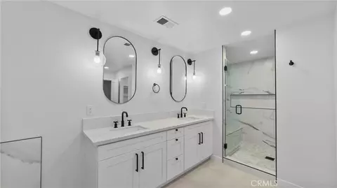 Bath - 1726 Kings, Vista, CA 92084 photo 6 of 8