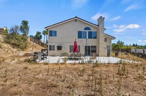 Exterior - 352 Leafwood Ct, Riverside, CA 92506 photo 8 of 9