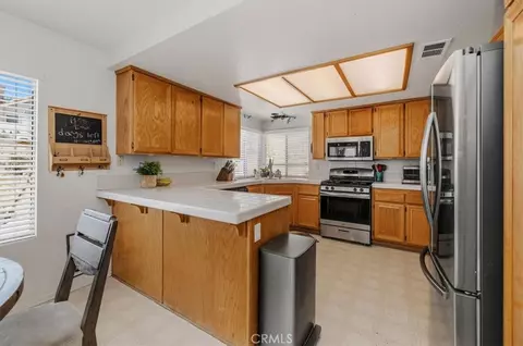 Kitchen - 352 Leafwood Ct, Riverside, CA 92506 photo 1 of 5