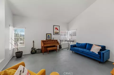 Living - 352 Leafwood Ct, Riverside, CA 92506 photo 1 of 2