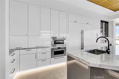 Kitchen - 2130 Old Quarry Rd, Riverside, CA 92506 photo 8 of 8