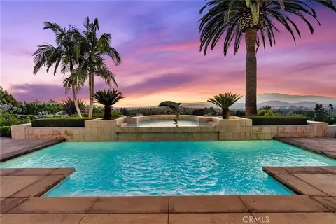 Exterior - 2130 Old Quarry Rd, Riverside, CA 92506 photo 10 of 12