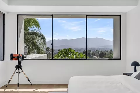 Bedroom - 2130 Old Quarry Rd, Riverside, CA 92506 photo 6 of 8