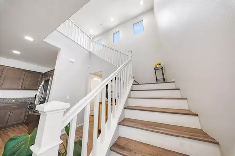 Entry Way - 1518 Cobalt Ct, Beaumont, CA 92223 photo 4 of 10
