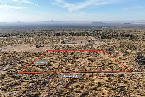 0 Avenue Y-8, Llano, CA 93544