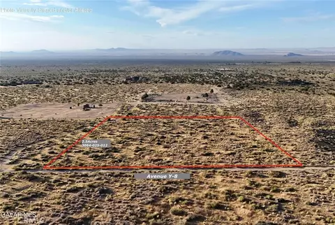 0 Avenue Y-8, Llano, CA 93544