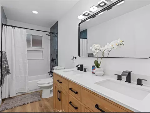 Bath - 1103 Church, Redlands, CA 92374 photo 1 of 2