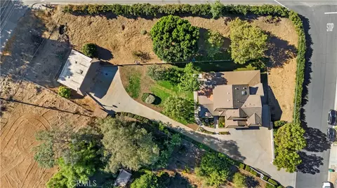 View/Area - 16291 Ringbit Ct, Riverside, CA 92506 photo 3 of 6