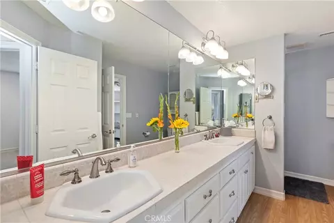 Bath - 16291 Ringbit Ct, Riverside, CA 92506 photo 2 of 5