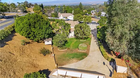 View/Area - 16291 Ringbit Ct, Riverside, CA 92506 photo 5 of 6