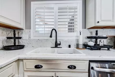 Kitchen - 1053 Border Ave, Corona, CA 92882 photo 4 of 5
