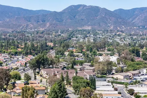 View/Area - 1053 Border Ave, Corona, CA 92882 photo 5 of 10