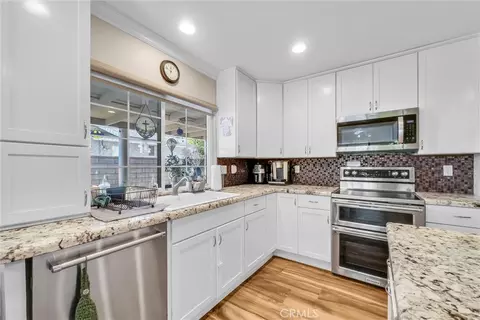 Kitchen - 1183 Armando St, Upland, CA 91786 photo 4 of 5