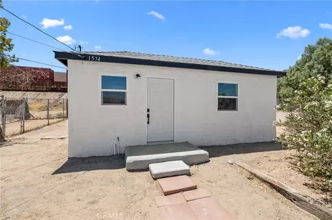 1574 Riverside, Barstow, CA 92311