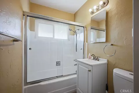 Bath - 9805 Devon St, Rancho Cucamonga, CA 91730 photo 1 of 3