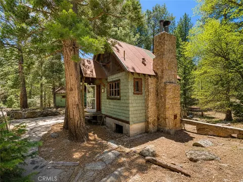 52915 Forest Route 4s02, Idyllwild, CA 92549