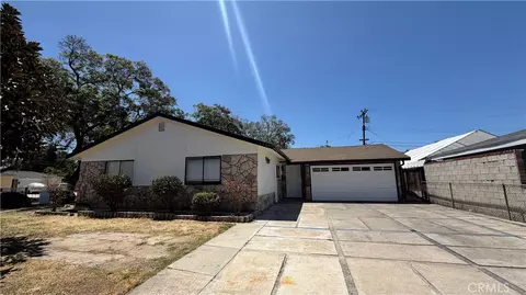 2702 W Maywood, Santa Ana, CA 92704
