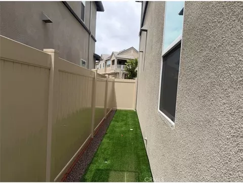Exterior - 39488 Tannat, Temecula, CA 92591 photo 9 of 10