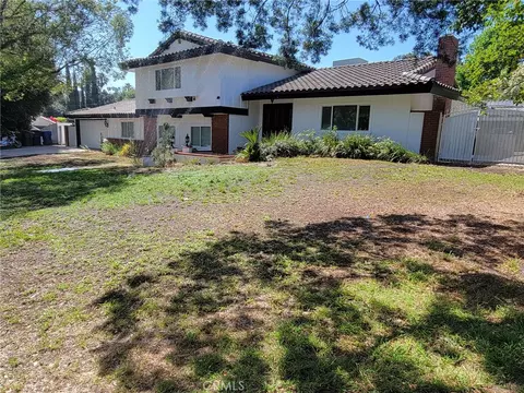 2350 Shadow Hill Dr, Riverside, CA 92506 photo 1
