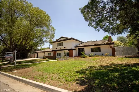 Exterior - 2350 Shadow Hill Dr, Riverside, CA 92506 photo 4 of 11