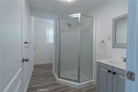 Bath - 2350 Shadow Hill Dr, Riverside, CA 92506 photo 1 of 2