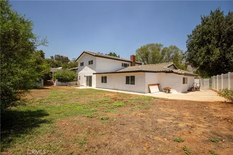 2350 Shadow Hill Dr, Riverside, CA 92506 photo 8