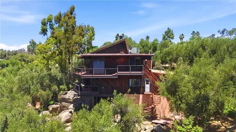 Exterior - 17115 Ranchero, Riverside, CA 92504 photo 5 of 22