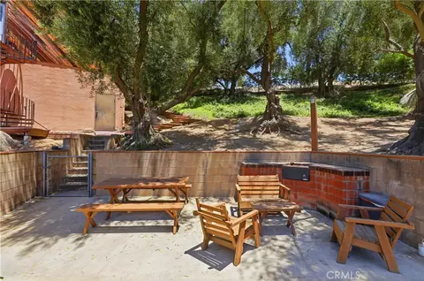 Exterior - 17115 Ranchero, Riverside, CA 92504 photo 20 of 22
