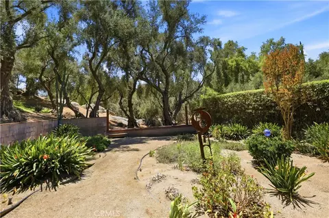 Exterior - 17115 Ranchero, Riverside, CA 92504 photo 19 of 22