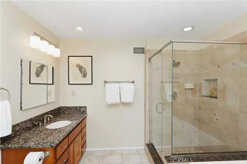 Bath - 17115 Ranchero, Riverside, CA 92504 photo 5 of 5