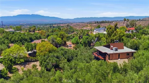 View/Area - 17115 Ranchero, Riverside, CA 92504 photo 4 of 4