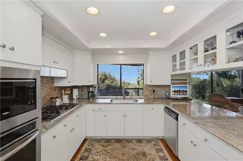 Kitchen - 17115 Ranchero, Riverside, CA 92504 photo 3 of 5