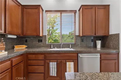 Kitchen - 8059 Terraza Ct, Riverside, CA 92508 photo 4 of 4