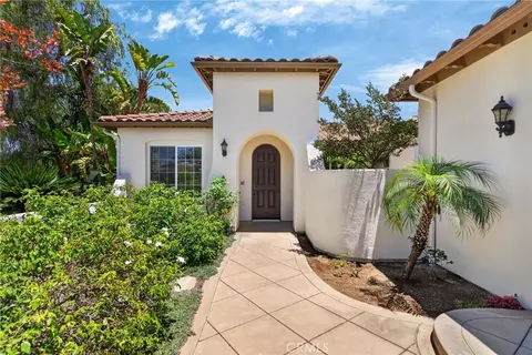 Exterior - 8059 Terraza Ct, Riverside, CA 92508 photo 8 of 27