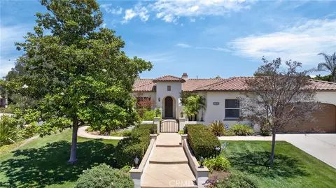 Exterior - 8059 Terraza Ct, Riverside, CA 92508 photo 11 of 27