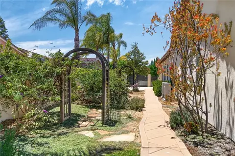 Exterior - 8059 Terraza Ct, Riverside, CA 92508 photo 25 of 27