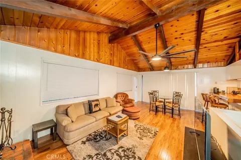 Living - 25123 Valle Dr, Crestline, CA 92325 photo 2 of 3
