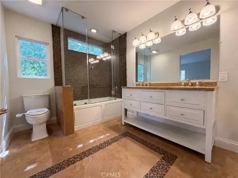 Bath - 44758 Potestas, Temecula, CA 92592 photo 4 of 4