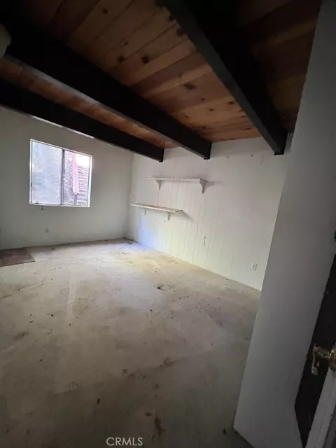 Bedroom - 23865 Lakeview, Crestline, CA 92325 photo 1 of 6