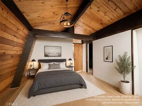 Bedroom - 23865 Lakeview, Crestline, CA 92325 photo 4 of 6
