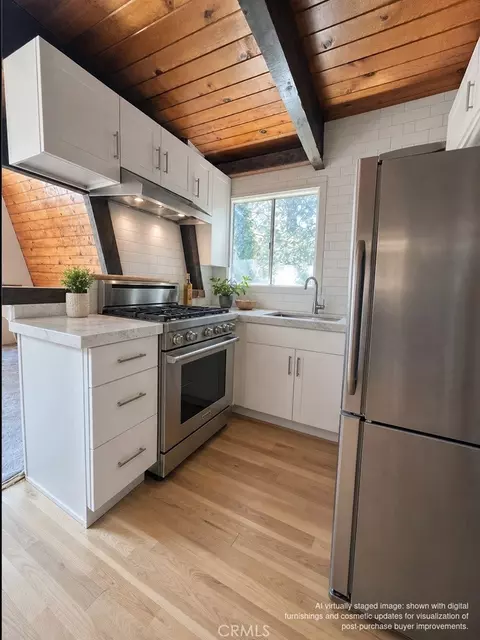 Kitchen - 23865 Lakeview, Crestline, CA 92325 photo 3 of 3