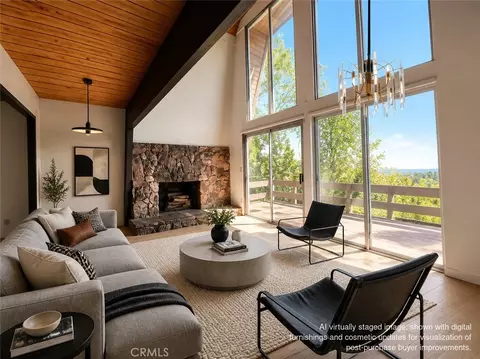 Living - 23865 Lakeview, Crestline, CA 92325 photo 6 of 10