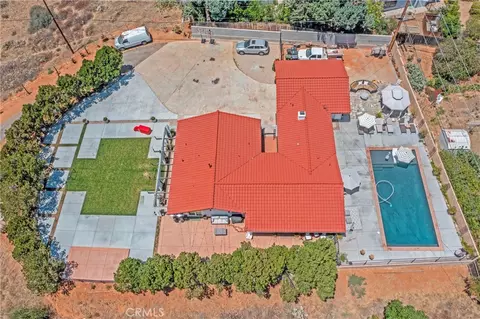 View/Area - 31050 Bedford, Redlands, CA 92373 photo 1 of 8