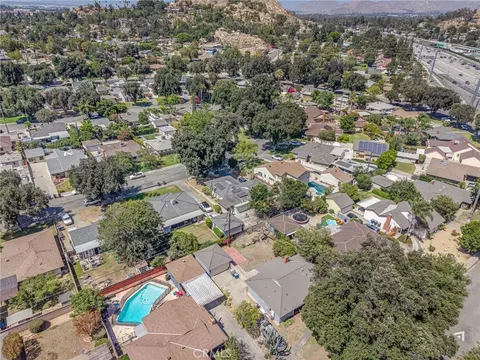 View/Area - 3440 Mono Dr, Riverside, CA 92506 photo 9 of 9