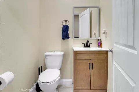 Bath - 3677 Arcadia, Phelan, CA 92371 photo 1 of 4